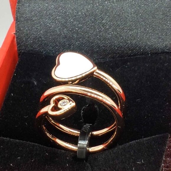 Brand New Peermont Jewelry 18k rose gold plated ring w/ white opal and one stone - Picture 1 of 3